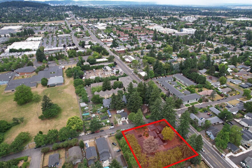 More Photos Of 11104 SE Stark St, Portland Medical For Sale
