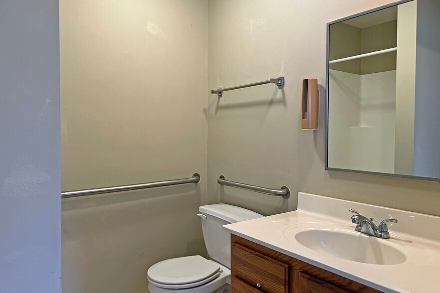 More Photos Of 1117 Brookhaven Rd, Franklin Assisted Living For Sale