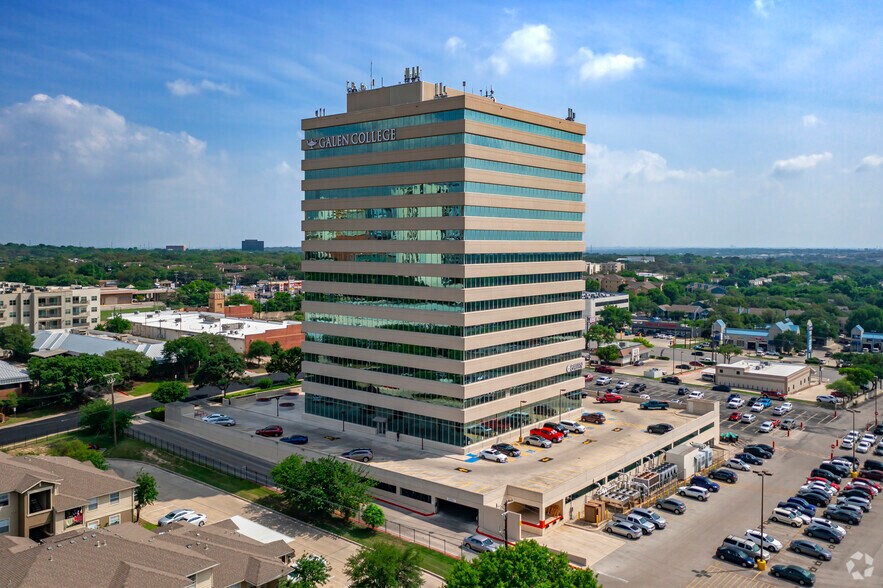 More Photos Of 7411 John Smith, San Antonio Office For Sale
