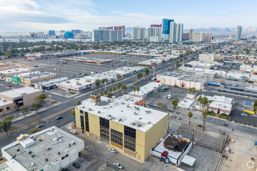 More Photos Of 1050 E Sahara Ave, Las Vegas Medical For Sale