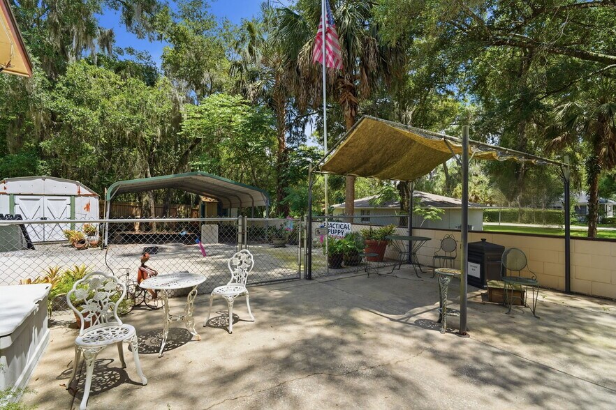 More Photos Of 718 E New York Ave, Deland Specialty For Sale