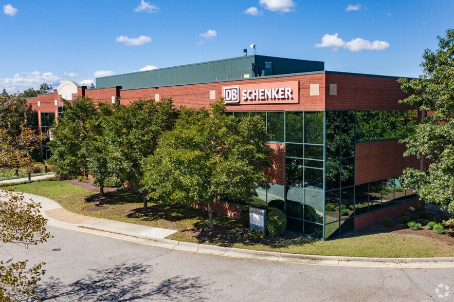 Primary Photo Of 1305 Executive Blvd, Chesapeake Office For Lease