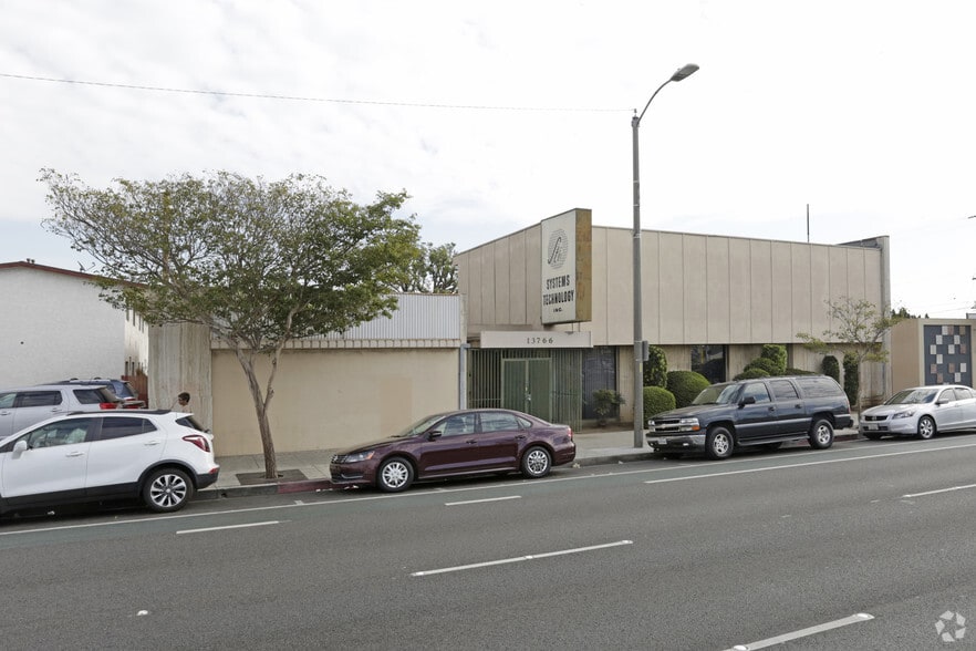 More Photos Of 13766 Hawthorne Blvd, Hawthorne Office For Sale