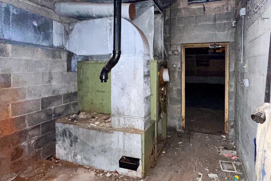 More Photos Of 678 Florence St, Camden Daycare Center For Sale