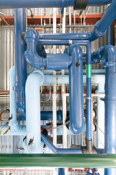 More Photos Of 201 N Sunrise Ave, Roseville Research And Development For Sale