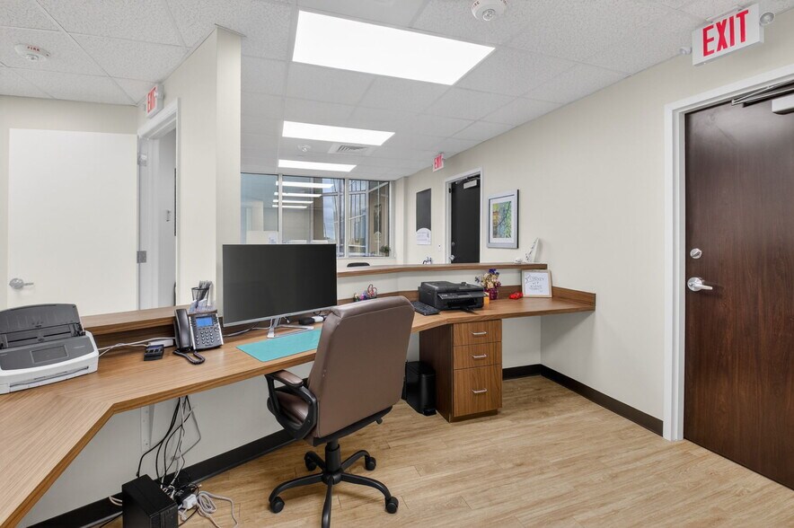 More Photos Of 5150 Linton Blvd, Delray Beach Medical For Lease