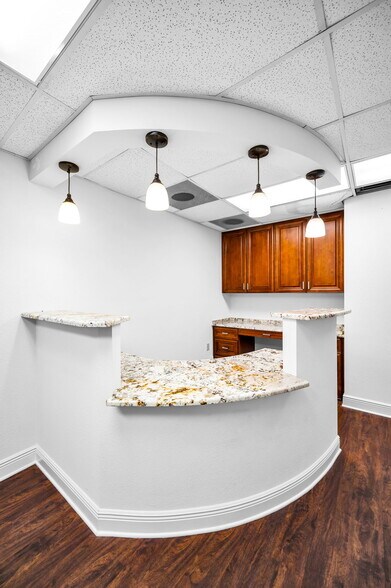 More Photos Of 4021 Central Ave, Saint Petersburg Medical For Lease