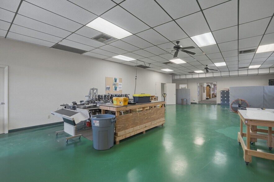 More Photos Of 1610 N Myrtle Ave, Clearwater Office For Sale