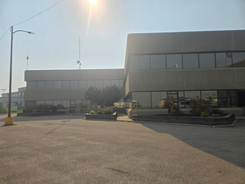 More Photos Of 5201 44 St, Bonnyville Industrial For Sale