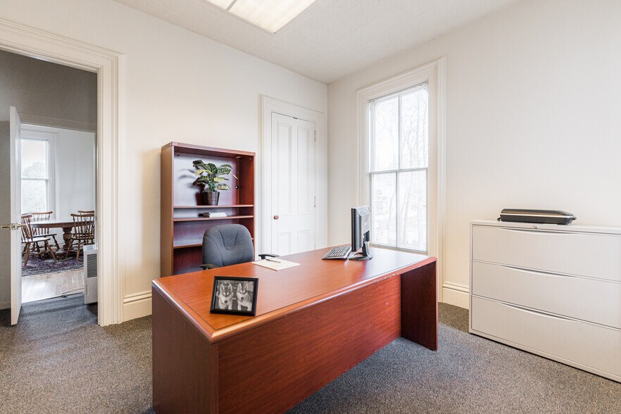 More Photos Of 223 E State St, Geneva Office For Sale