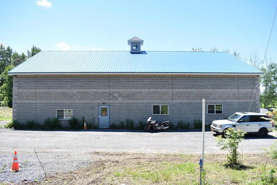 More Photos Of 135 Howard Rd, Fulton Industrial For Sale
