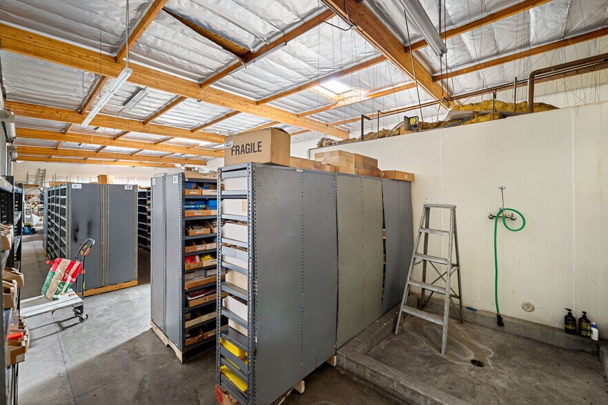 More Photos Of 859 Meridian St, Irwindale Warehouse For Sale