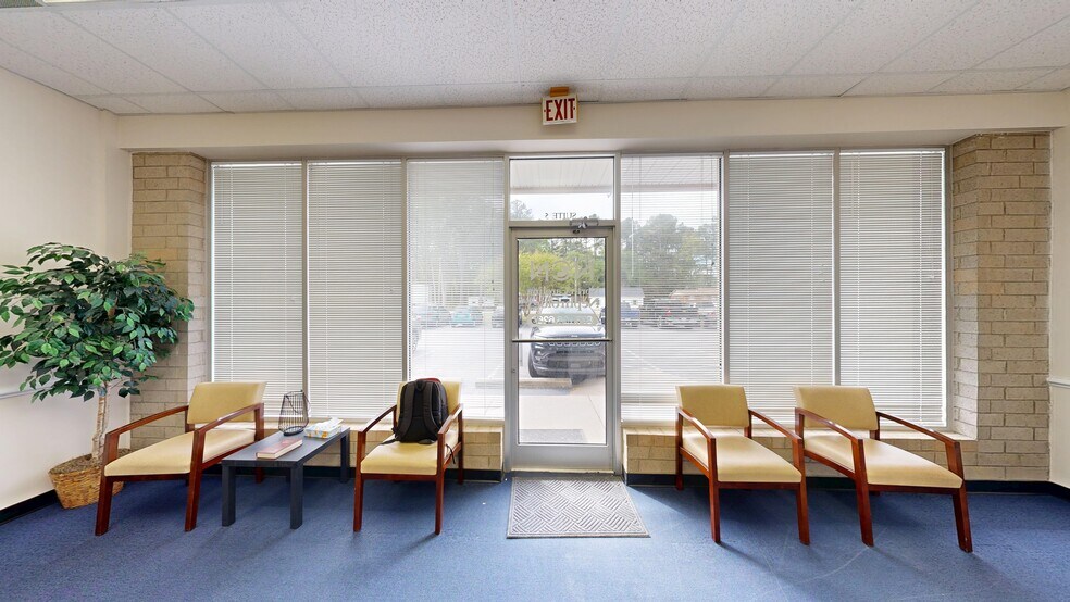 More Photos Of 216 N Bickett Blvd, Louisburg Medical For Lease