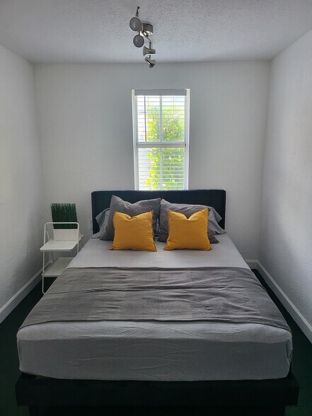 More Photos Of 210 NE 110th St, Miami Multifamily For Sale