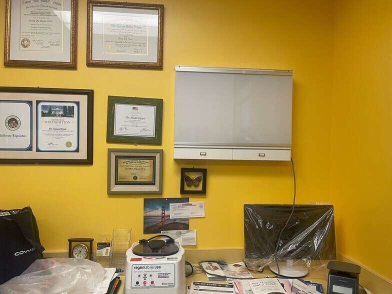 More Photos Of 9900 Stockdale Hwy, Bakersfield Medical For Sale