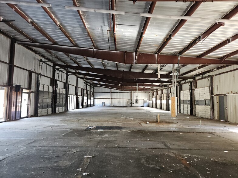 More Photos Of 5449 Covington Hwy, Decatur Auto Repair For Sale