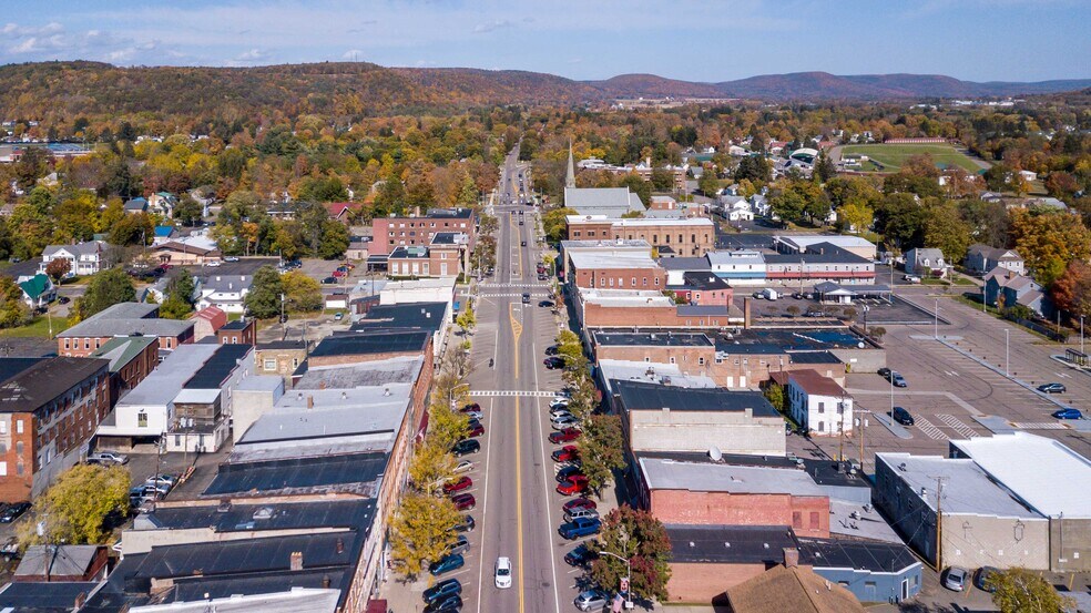 More Photos Of 36 Liberty St, Bath Storefront Retail Office For Sale