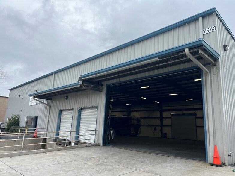 More Photos Of 7563 Reese Rd, Sacramento Warehouse For Lease