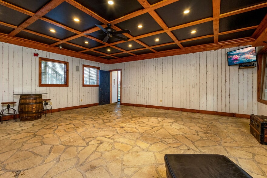 More Photos Of 12298 Croton Rd, Croton Specialty For Sale