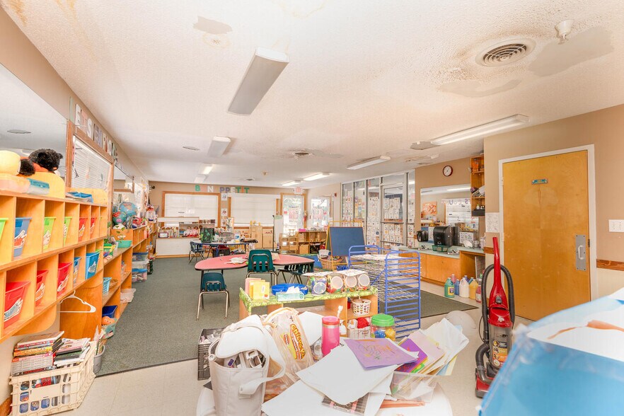 More Photos Of 2081 Mesa Valley Way, Austell Specialty For Sale