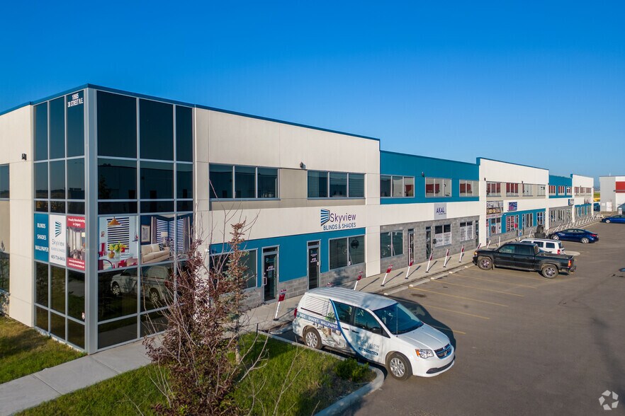 More Photos Of 10985 38th St NE, Calgary Warehouse For Sale
