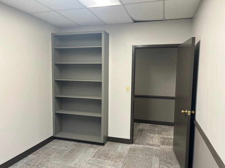 More Photos Of 311 Plus Park Blvd, Nashville Office For Lease