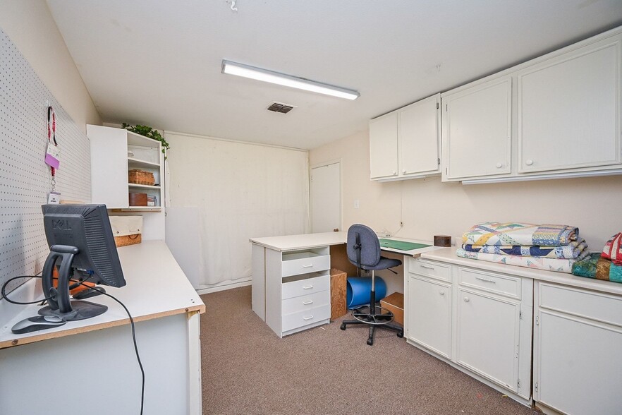 More Photos Of 18910 Carrot St, Spring Trailer Camper Park For Sale