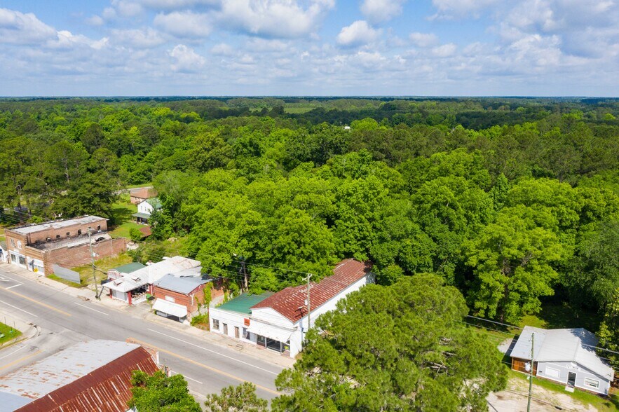 More Photos Of 242 Porcher Ave, Eutawville Freestanding For Sale