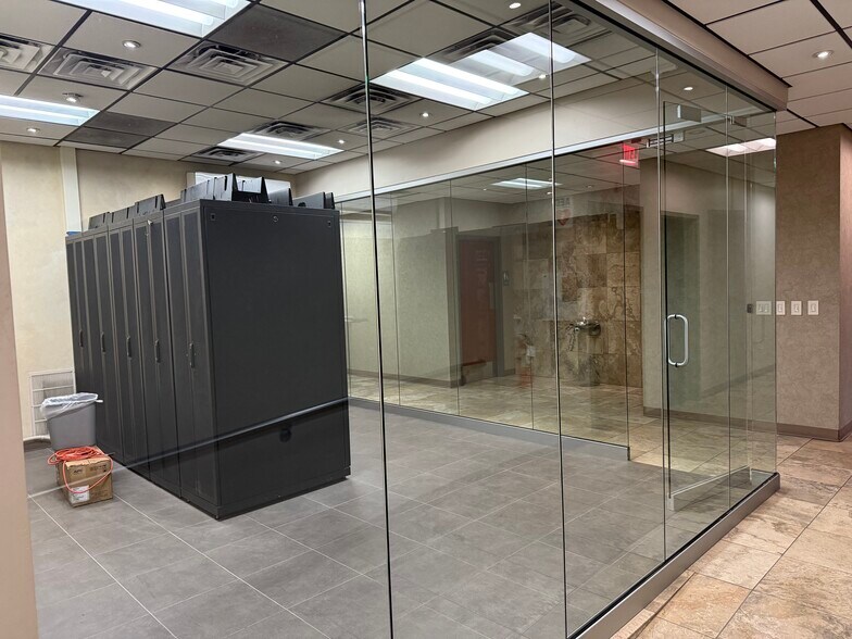 More Photos Of 4600 Mcleod Rd NE, Albuquerque Storefront Retail Office For Sale