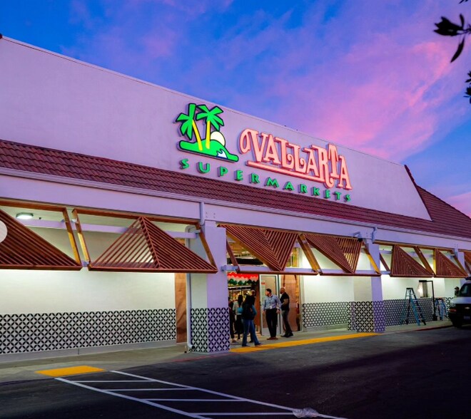 More Photos Of 1702 Freedom Blvd, Freedom General Retail For Lease