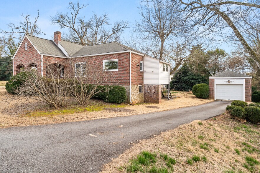 More Photos Of 598 Main St, Palmetto Office For Sale