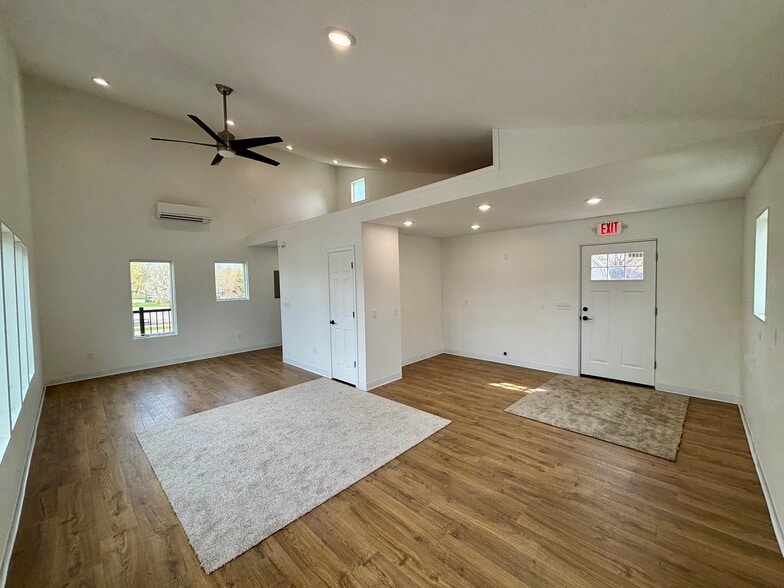 More Photos Of 114 N Putnam St, Williamston Freestanding For Sale