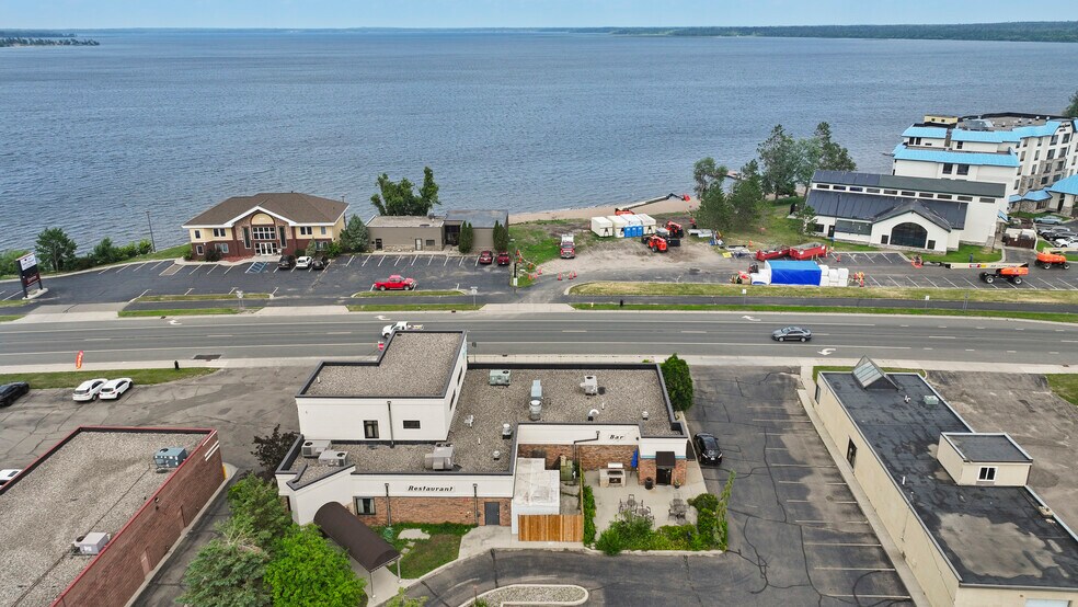 More Photos Of 824 Paul Bunyan, Bemidji Restaurant For Sale