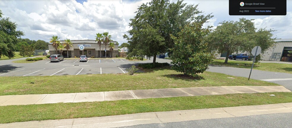 More Photos Of 1903 Greenleaf Ln, Leesburg Warehouse For Lease