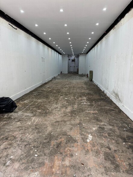More Photos Of 188 Beach 116th St, Rockaway Park Storefront For Lease