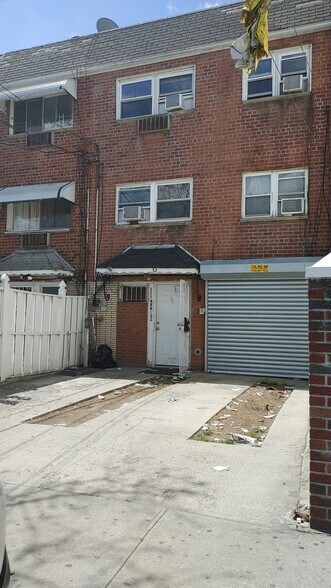 More Photos Of 11148A Lefferts Blvd, South Ozone Park Storefront Retail Residential For Lease