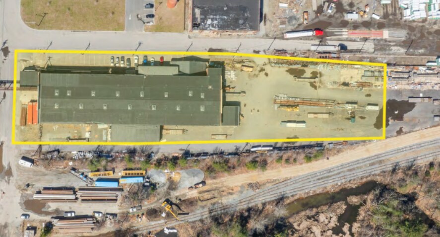 More Photos Of 1400 Iron Horse Park, North Billerica Warehouse For Lease