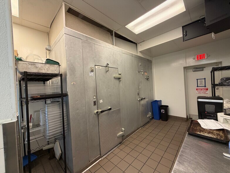 More Photos Of 241 7th St W, Saint Paul Storefront Retail Office For Lease