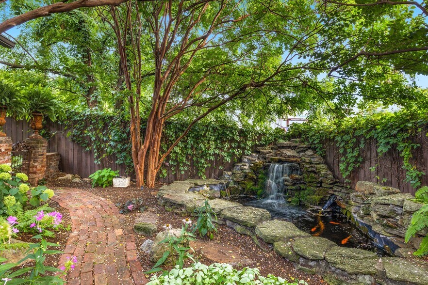 More Photos Of 707 Inverness Ave, Nashville Office For Sale