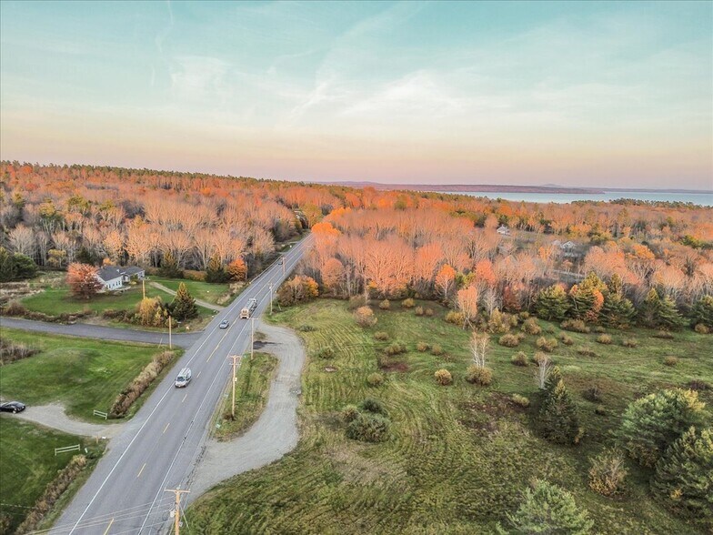 More Photos Of 357 W Main St, Searsport Freestanding For Sale