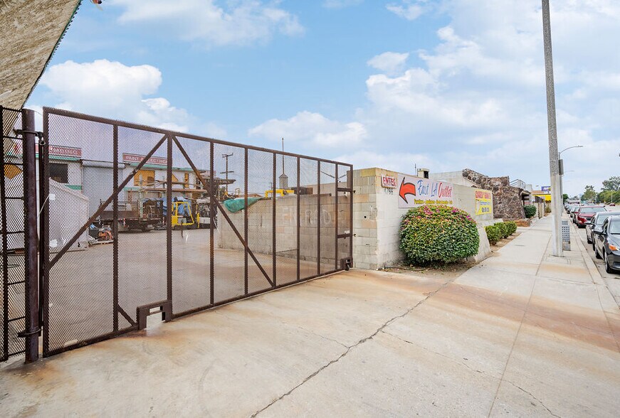 More Photos Of ,  Unknown For Sale