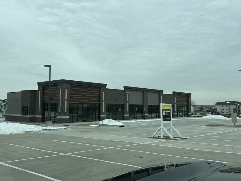 More Photos Of 10200 NW 62nd Ave, Johnston General Retail For Lease