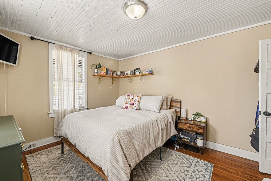 More Photos Of 81 Simons St, Charleston Apartments For Sale