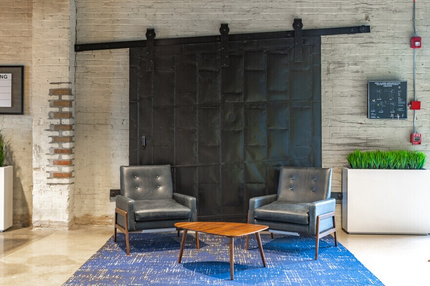 More Photos Of 37 W Cross St, Baltimore Loft Creative Space For Lease