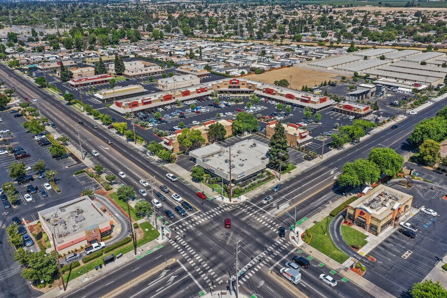 More Photos Of 3507 Tully Rd, Modesto Unknown For Lease