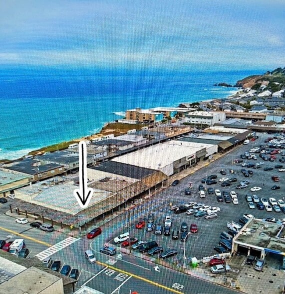 More Photos Of 494 Manor Plz, Pacifica Restaurant For Lease