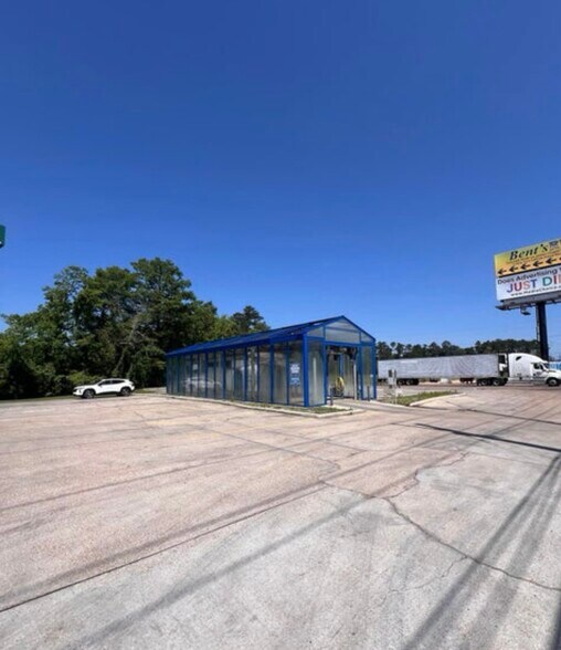 More Photos Of 28571 LA 43 Hwy, Albany Storefront For Sale