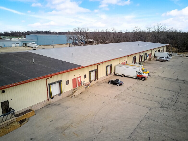 More Photos Of 2041 S Stoughton Rd, Madison Warehouse For Lease