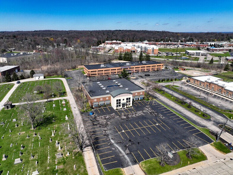 More Photos Of 32875 Solon Rd, Solon Medical For Lease