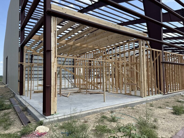 More Photos Of Old Airport Rd & Hwy 171, Weatherford Unknown For Lease